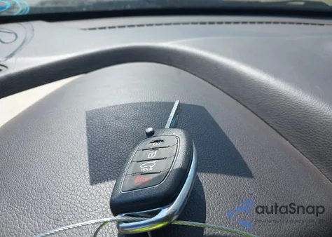 2016 Hyundai Santa Fe Se z USA, uszkodzony, nr VIN KM8SMDHF9GU152273